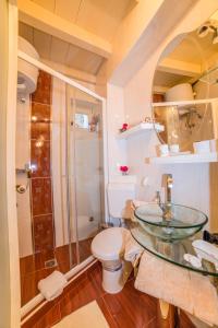 Ein Badezimmer in der Unterkunft Villa Segalla