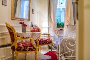 Ein Sitzbereich in der Unterkunft Villa Segalla