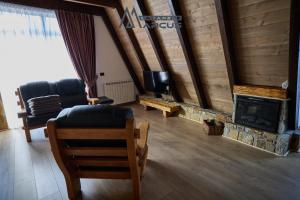 TV a/nebo společenská místnost v ubytování Cabanele Marcus