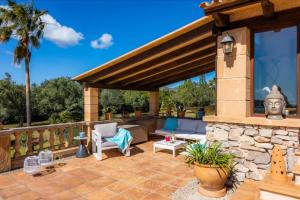 Balkón nebo terasa v ubytování Villa Can Nofre, con un magnífico jardín y espectacular piscina