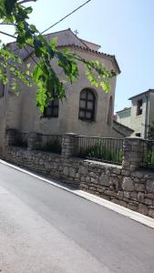 Budova, v ktorej sa apartmán nachádza