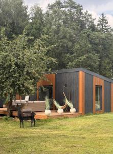 Κήπος έξω από το Forest Resort house