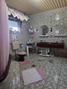Ένα μπάνιο στο Sobe Randelj