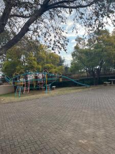 Ο χώρος παιχνιδιού για παιδιά στο Indumiso Guest House