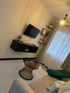 Μια τηλεόραση ή/και κέντρο ψυχαγωγίας στο Zuri Homes