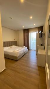 Galería fotográfica de Hotel Adriatik Ksamil en Ksamil