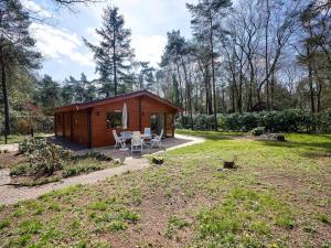 Κήπος έξω από το Bungalow in Holten near Forest Trails