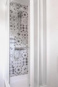 Phòng tắm tại Hôtel Beau Site