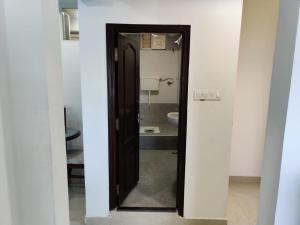 Imagen de la galería de HS Royal Apartment For Families, en Hyderabad