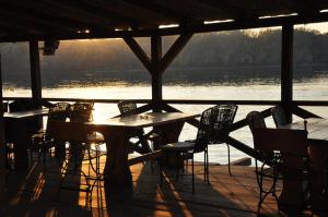 Vista de un río cerca de este hostal o pensión