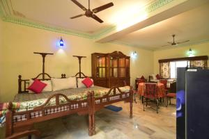 Ένα ή περισσότερα κρεβάτια σε δωμάτιο στο Sneh Deep Guest House