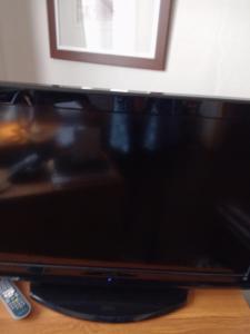 TV a/nebo společenská místnost v ubytování Your Home Away From Home 4 Mins From Barking Station + 8 fotografií