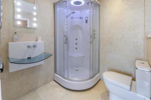Ένα μπάνιο στο 3 Bed in Newquay oc-o32259 +11 φωτογραφίες