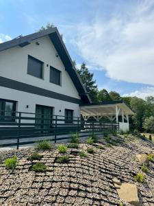 Budova, kde se vila nachází