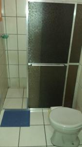 A bathroom at Hospedaria - Hostel Gamboa