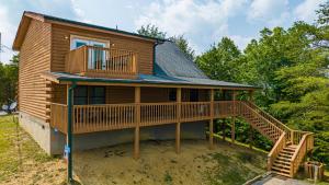 Afbeelding uit fotogalerij van Panoramic Peak by American Patriot Getaways in Walnut Grove