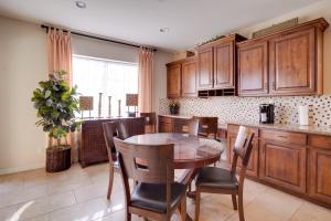 サンバーナーディーノにあるSingle-Story San Bernardino Home with Valley Views!のギャラリーの写真 +19枚の写真