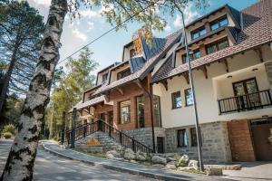 Το κτήριο όπου στεγάζεται  το ξενοδοχείο