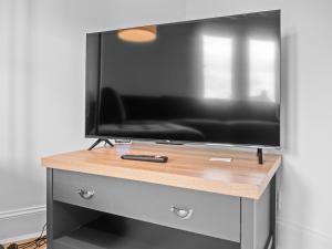 Gallery image of Mollison 2 Bedroom Apartment - Harthill in Harthill