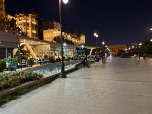 Бассейн в Diplomat Suites или поблизости