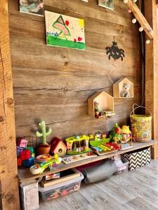 Afbeelding uit fotogalerij van Osinkowy Domek in Sobiatyn