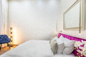 Ένα ή περισσότερα κρεβάτια σε δωμάτιο στο Ultra Central Modern Luxury