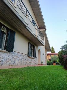 Το κτήριο όπου στεγάζεται  η παραθεριστική κατοικία +15 φωτογραφίες