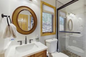 Bilik mandi di Cool River Condo I +14 gambar