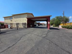 アルバカーキにあるAmerican Inn & Suitesのギャラリーの写真