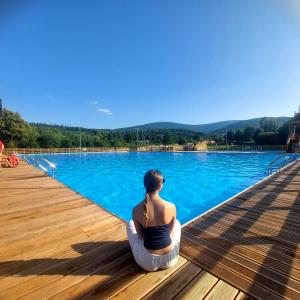 Bazén v ubytování Chillout Apart 4You nebo v jeho okolí