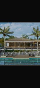 Bazén v ubytování Pyreneus Residence nebo v jeho okolí