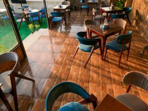 O zonă de relaxare la Happy View Inn