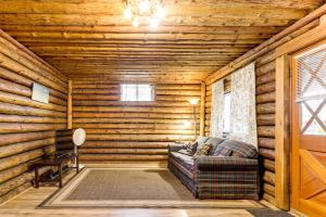 Imagen de la galería de Watefront Getaway with Mtn Views and Dock in Clearlake, en Clearlake