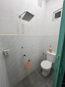Koupelna v ubytování Guest House BB dengan Aircond dan Privasi Penuh