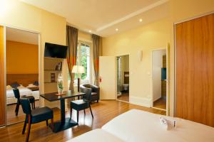 Et værelse på Hotels & Résidences - Le Metropole