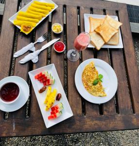 Afbeelding uit fotogalerij van Oleesha Hotel - Negombo in Negombo