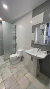 Koupelna v ubytování Entire Apartment شقه مستقله خاصه