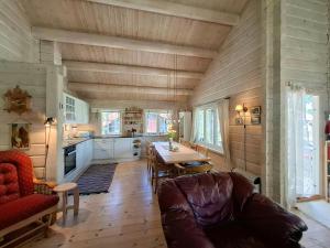 Kuchyň nebo kuchyňský kout v ubytování Family Cabin Cluster By Waterfall In Bjorli