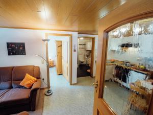 Kuchyň nebo kuchyňský kout v ubytování Wohnung in Waldnähe in Plankenstein + 32 fotografií