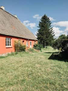 Zahrada ubytování Historic School Apartment In Rensow
