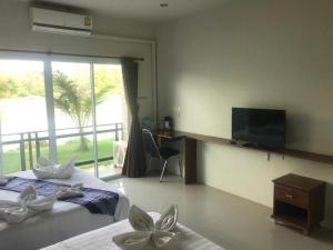 TV a/nebo společenská místnost v ubytování Hadthong Resort