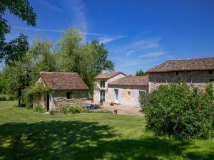 Zahrada ubytování Holiday Home in Dordogne