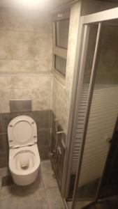 Ένα μπάνιο στο lNTERCoNTlNENTALAL