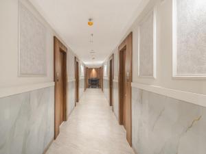 Fotografie z fotogalerie ubytování HOTEL BREEZE BAYex bkc v destinaci Jāmb + 2 fotografie