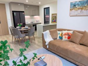 Posezení v ubytování Phong Linh Homestay 30 Căn hộ Vinhomes Grand Park giá tốt nhà đẹp