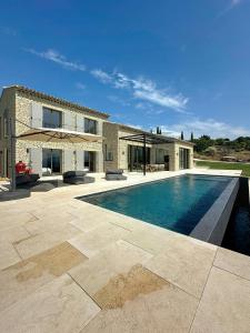 Swimmingpoolen hos eller tæt på Villa With Panoramic Views And Pool In Gordes