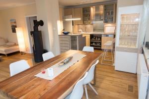 Η κουζίνα ή μικρή κουζίνα στο Premiumhaus Bodden
