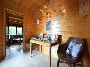 Khu vực ghế ngồi tại Splendid Chalet in Durbuy with Garden
