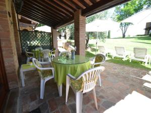 Κήπος έξω από το Romola Retreat Tuscan Escape
