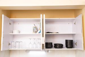 Η κουζίνα ή μικρή κουζίνα στο Beauty & Bliss Homes +18 φωτογραφίες